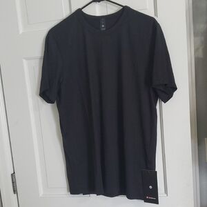 NWT Lululemon Fundamental T-Shirt Mens Sz S Black